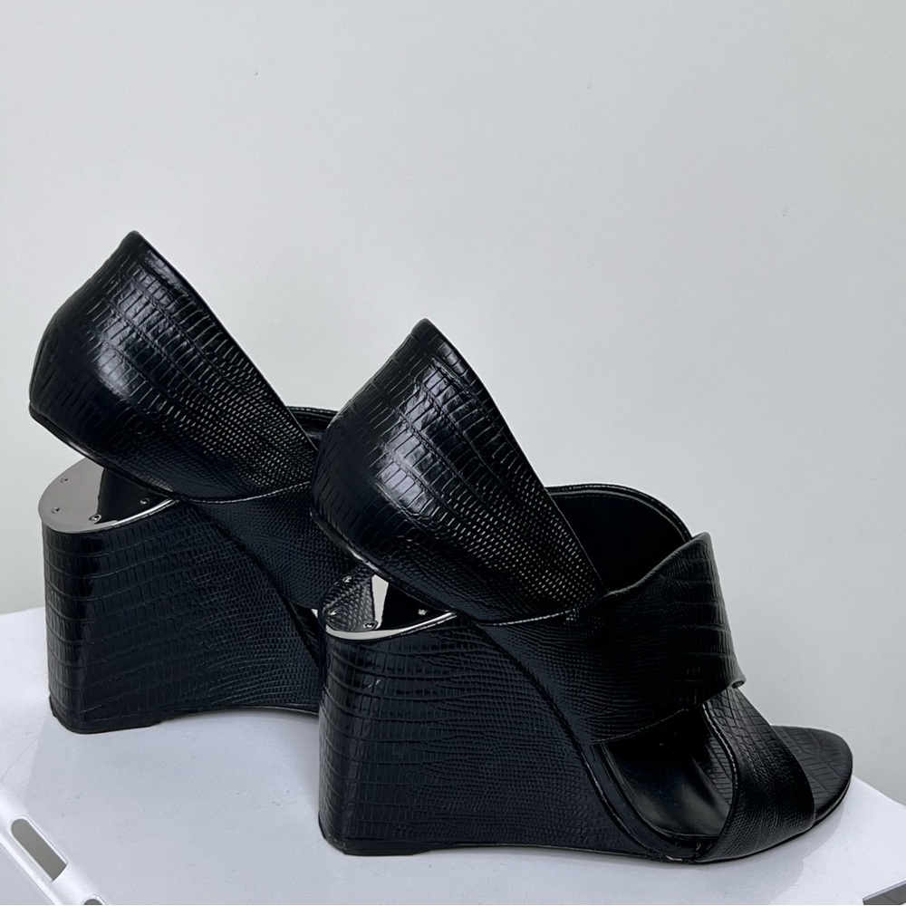 Alexander Wang Black cut out Wedge Heel - Picture 2 of 10